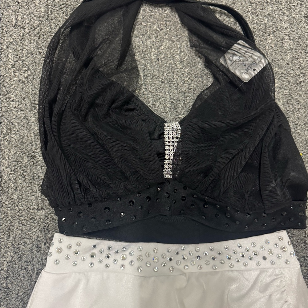 Stunning Black and White Kelle Costume